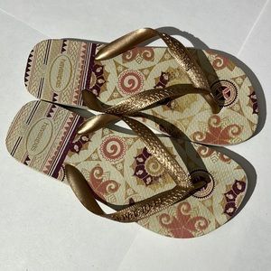 Havaianas womens bronze gold flip flops size 6 summertime vacation
